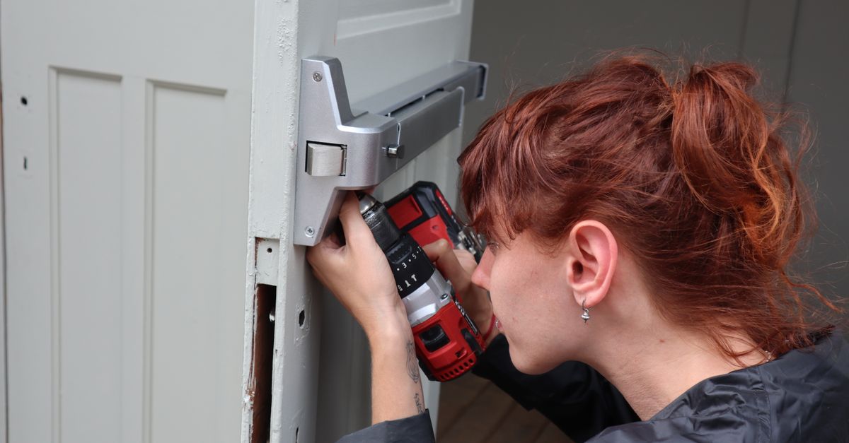 How Much Should an Emergency Locksmith Cost? — Rapid Keys Locksmith