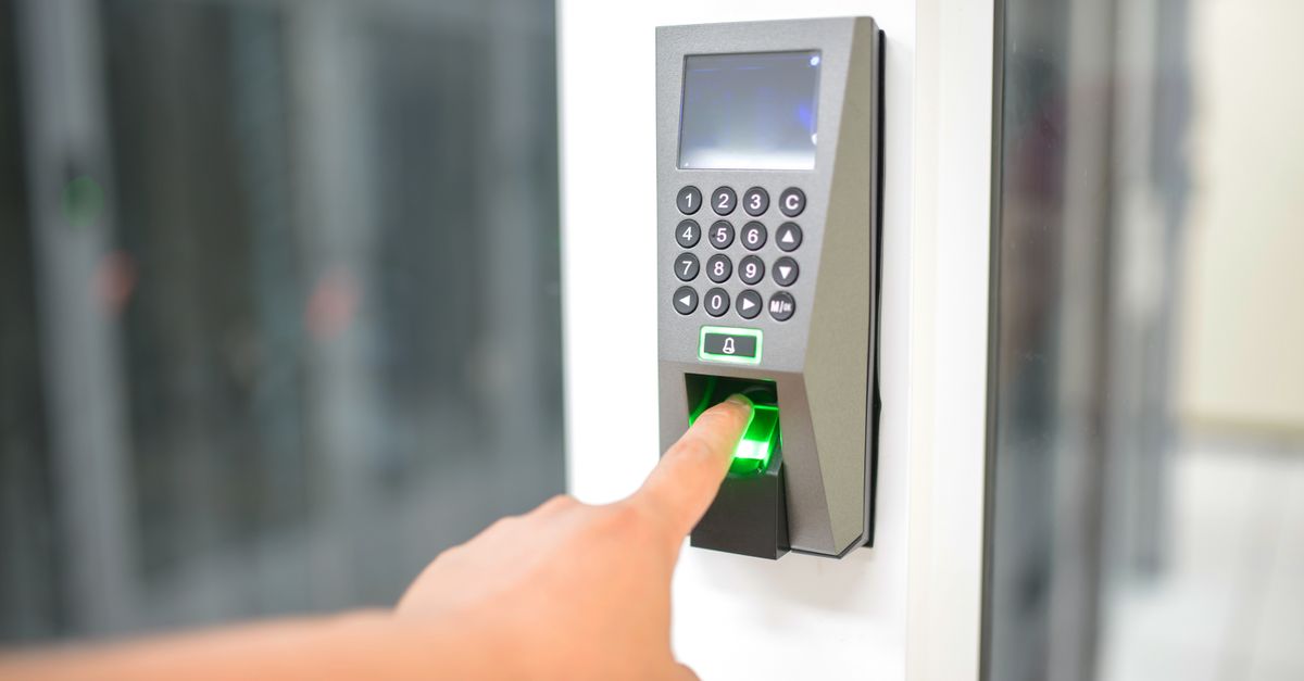 How Pricing Works for Commercial Locksmith Hardware Jobs — Rapid Keys Locksmith