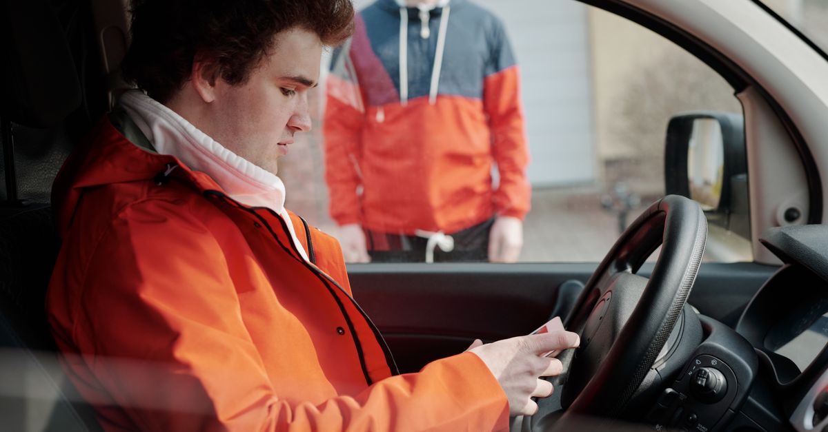 Emergency Car Lockout Service: What Determines Your Quote — Rapid Keys Locksmith